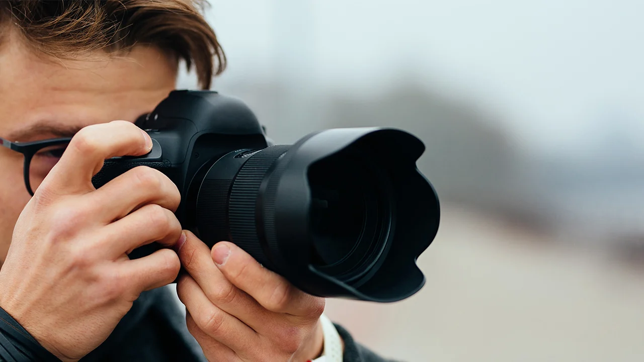 Yeux rouges sur les photos : quelle est la cause de ce phénomène ?